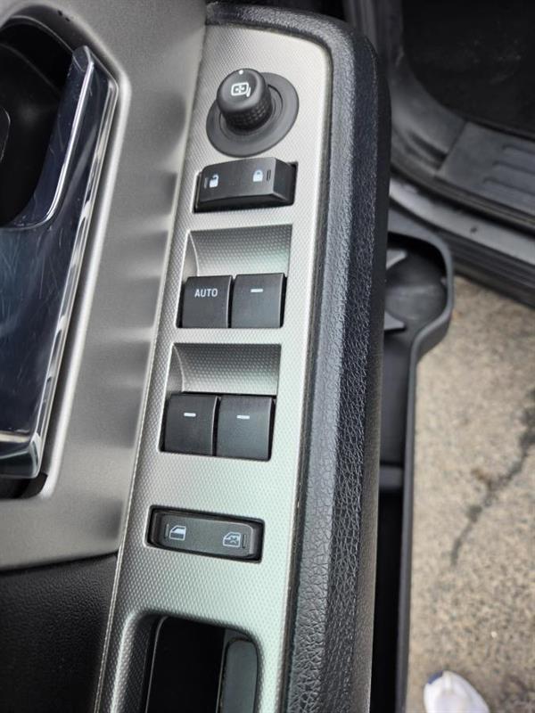 2017 Ford Expedition - Image 21