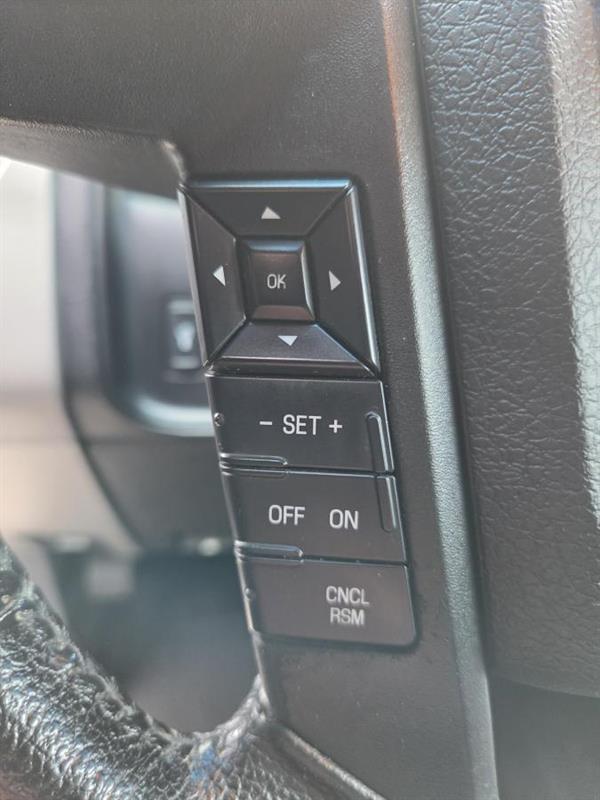 2017 Ford Expedition - Image 22