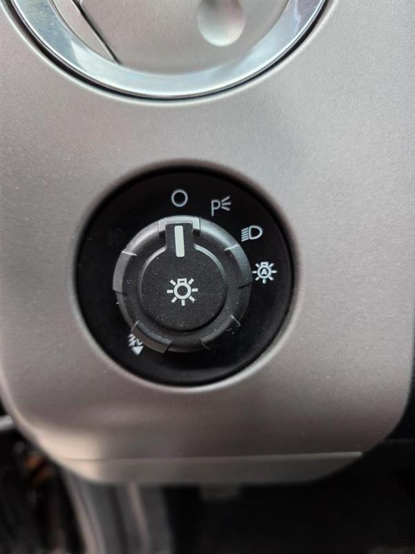 2017 Ford Expedition - Image 25