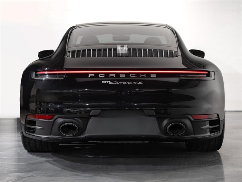 porsche 911 2024 - 2
