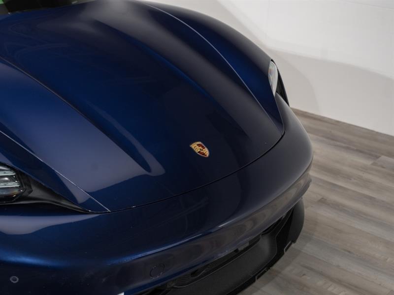 porsche Taycan 2023 - 10