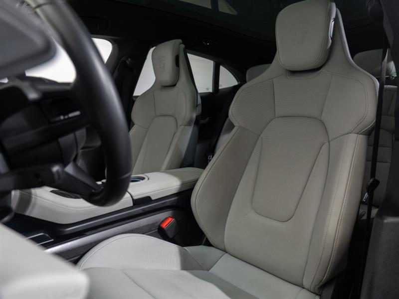 porsche Taycan 2023 - 11