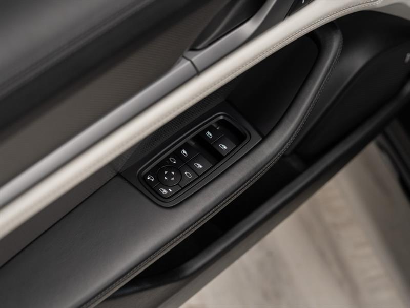 porsche Taycan 2023 - 22