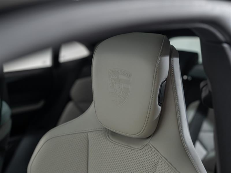 porsche Taycan 2023 - 27