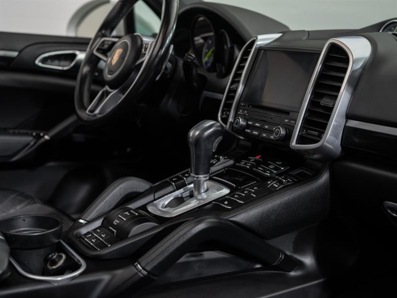 porsche Cayenne 2018 - 23