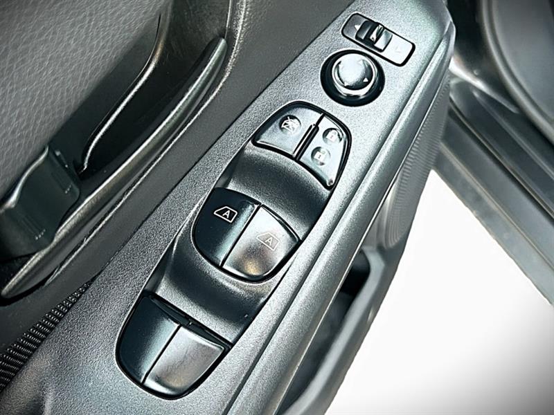 nissan Kicks 2023 - 12
