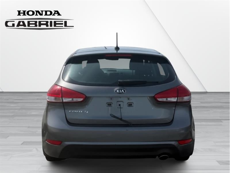 kia Forte 5-Door 2016 - 6