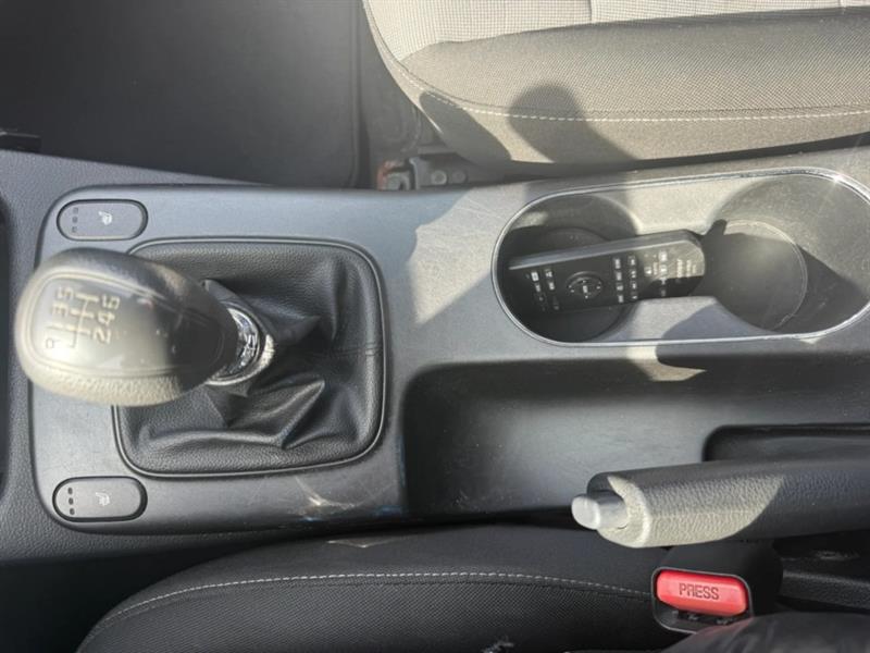kia Forte 5-Door 2016 - 17