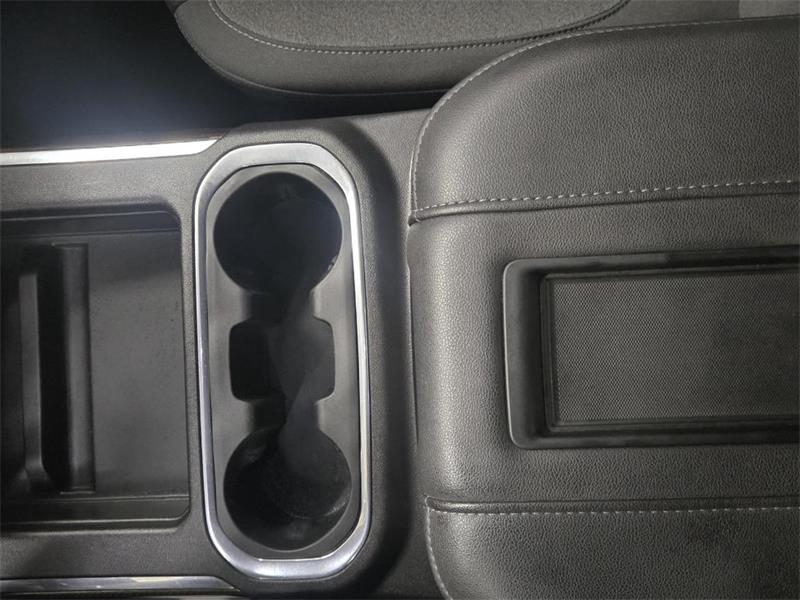 chevrolet Silverado 1500 2022 - 21