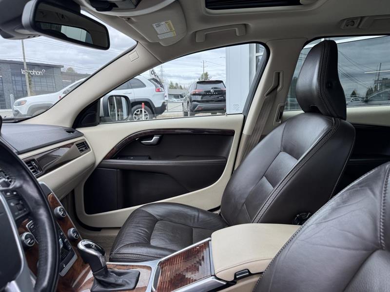 volvo XC70 2014 - 17