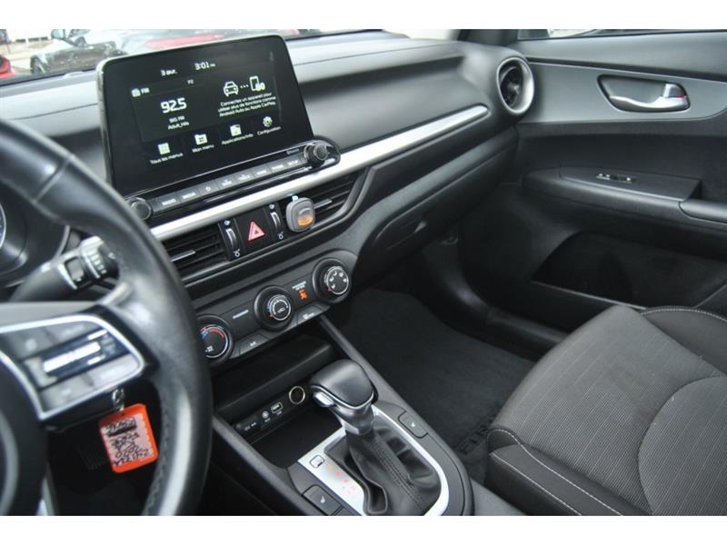 2020 Kia Forte - Image 16