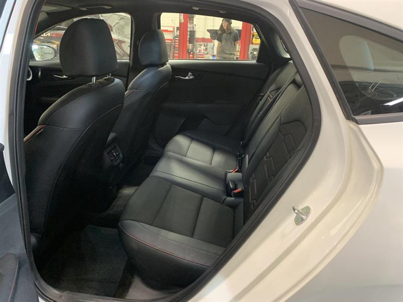 kia Forte5 2023 - 9