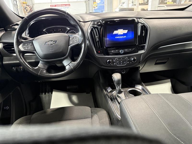 chevrolet Traverse 2022 - 12