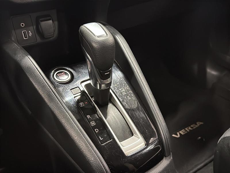 nissan Versa 2021 - 18
