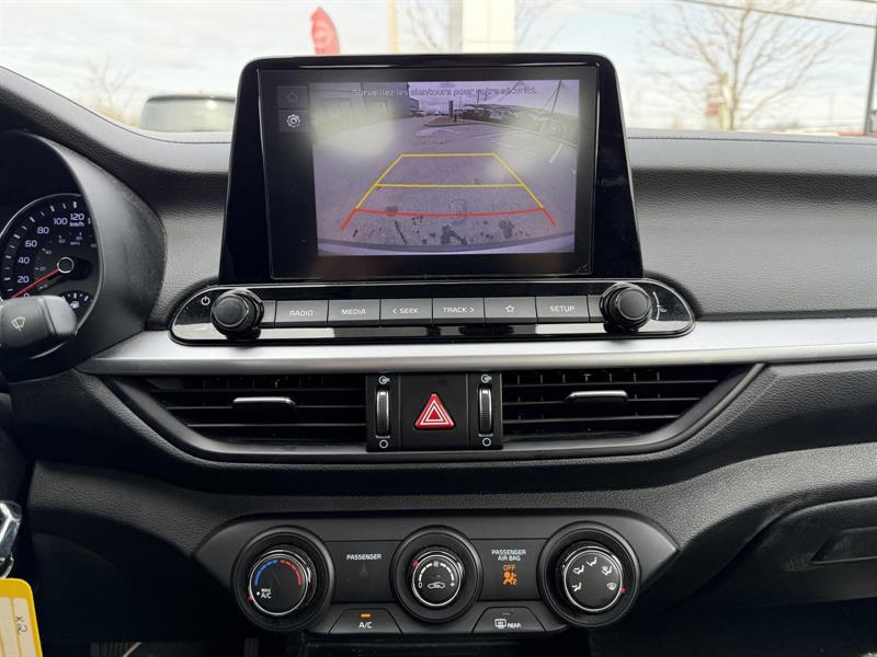 kia Forte 2023 - 15