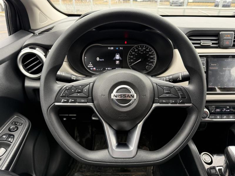nissan Versa 2021 - 12