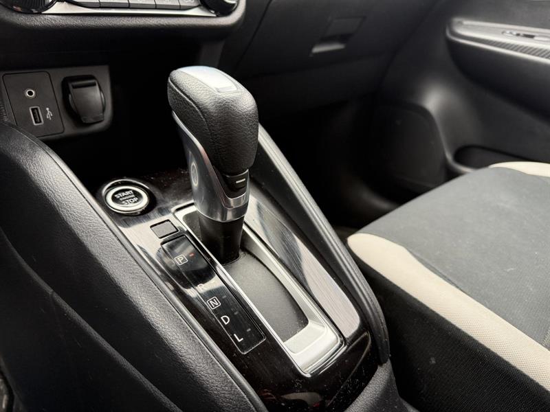 nissan Versa 2021 - 16