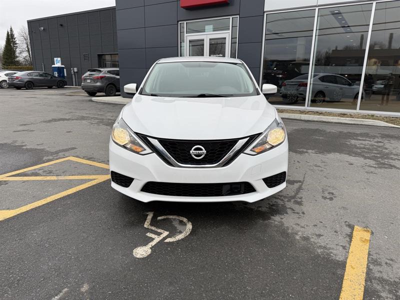 nissan Sentra 2019 - 3
