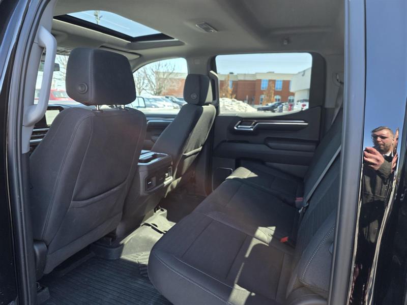 chevrolet Silverado 1500 2024 - 24