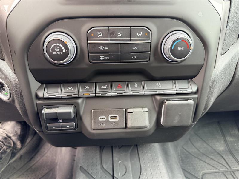 chevrolet Silverado 1500 2024 - 25