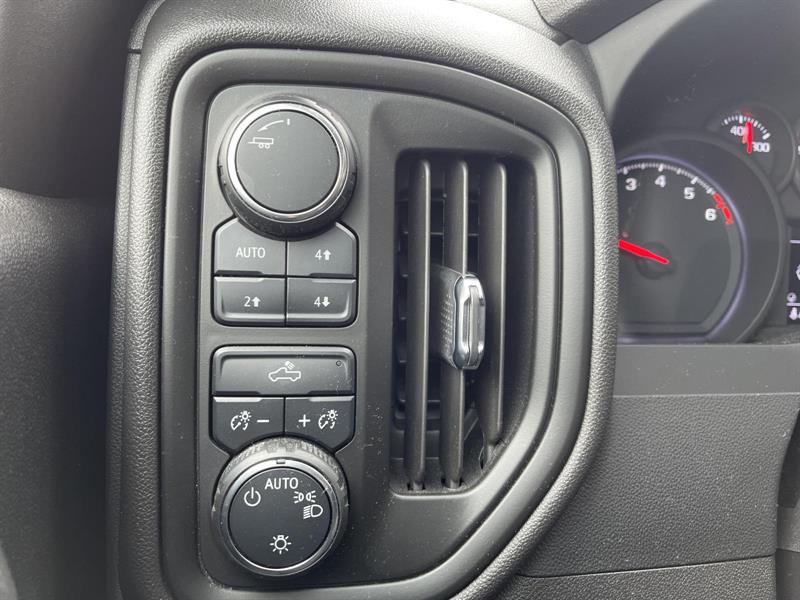 chevrolet Silverado 1500 2024 - 14