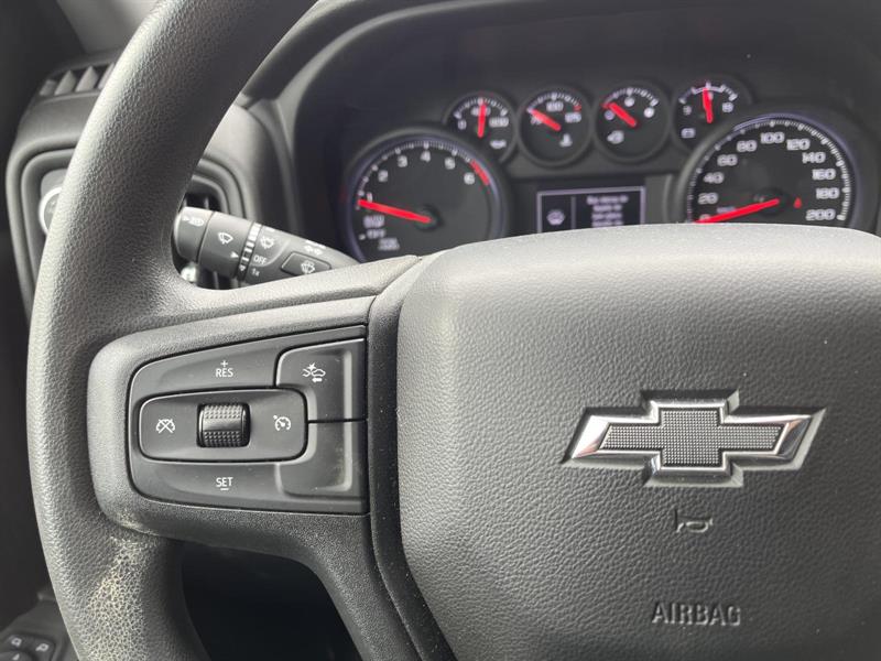 chevrolet Silverado 1500 2024 - 16
