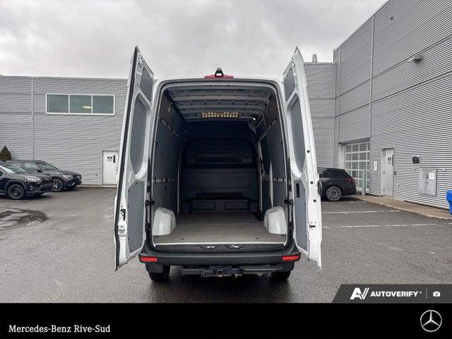 mercedes-benz eSprinter Cargo Van 2025 - 17