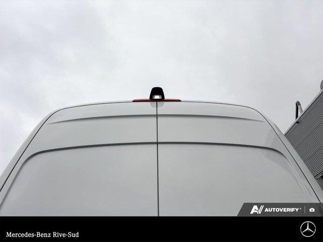 mercedes-benz eSprinter Cargo Van 2025 - 23