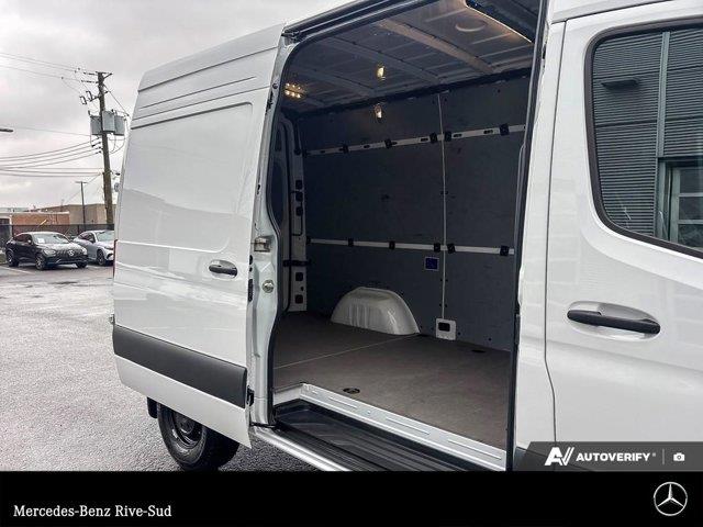 mercedes-benz eSprinter Cargo Van 2025 - 25