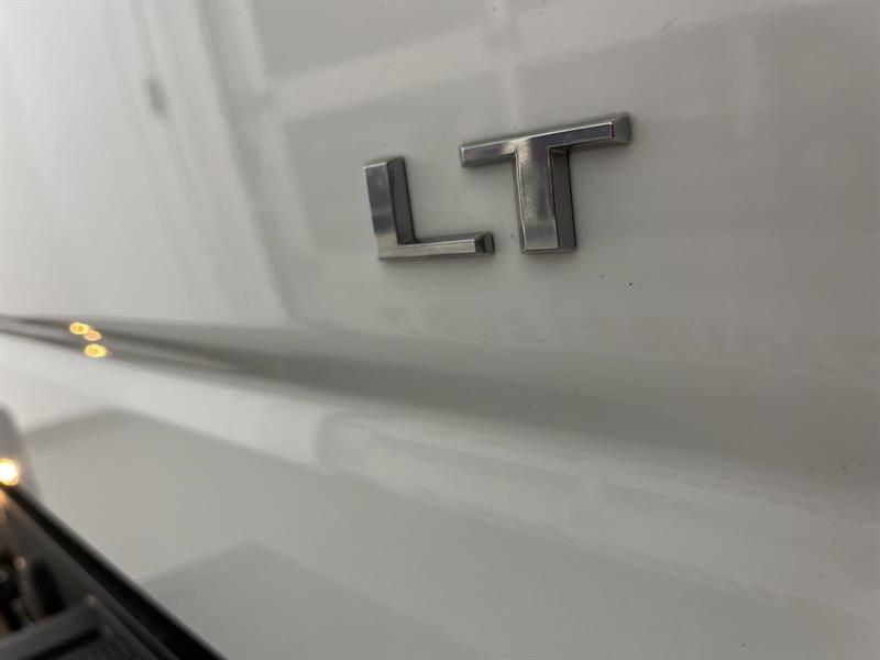 chevrolet Silverado 1500 2024 - 26