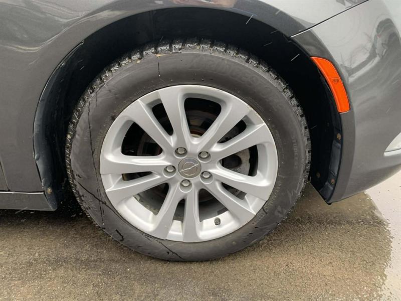 chrysler 200 2016 - 9
