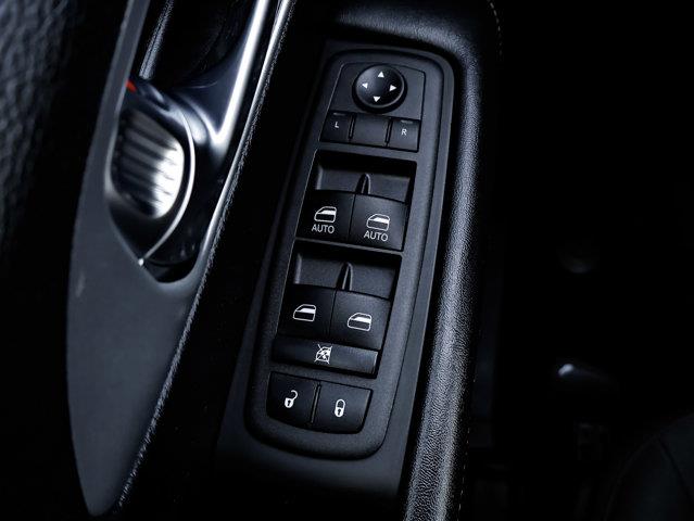 chrysler Pacifica 2022 - 17