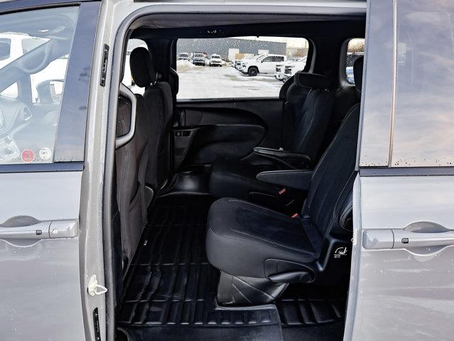 chrysler Pacifica 2022 - 26