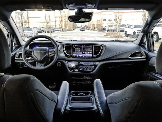 chrysler Pacifica 2022 - 28