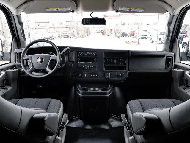 chevrolet Express Cargo Van 2025 - 24
