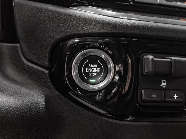 chevrolet Silverado 1500 2023 - 23