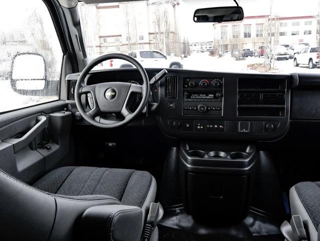 chevrolet Express Cargo Van 2025 - 24