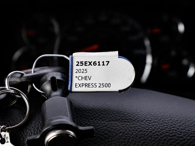 chevrolet Express Cargo Van 2025 - 27