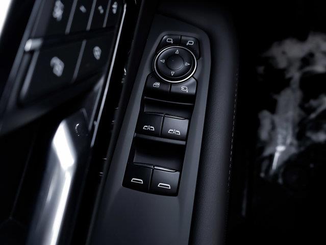 chevrolet Suburban 2026 - 18