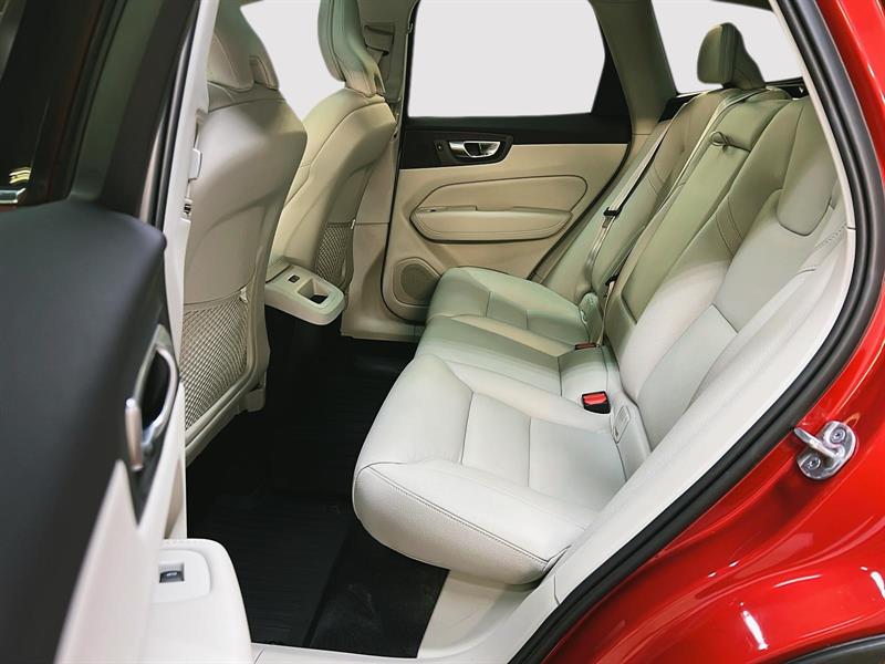 volvo XC60 2023 - 9