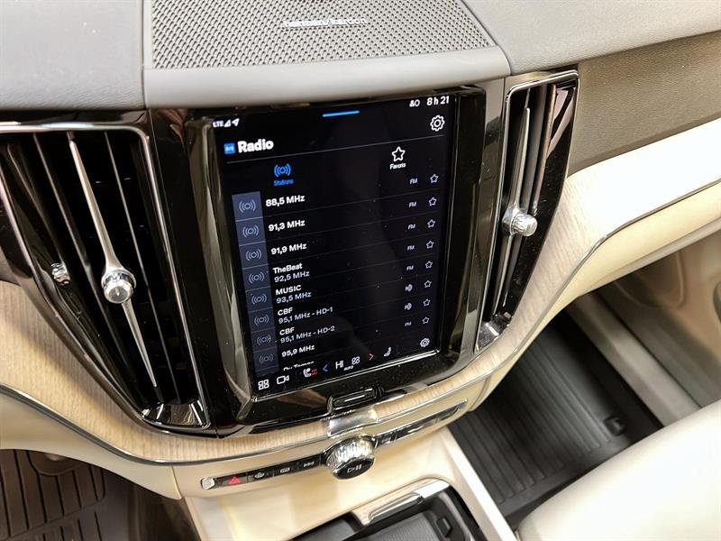 volvo XC60 2023 - 18