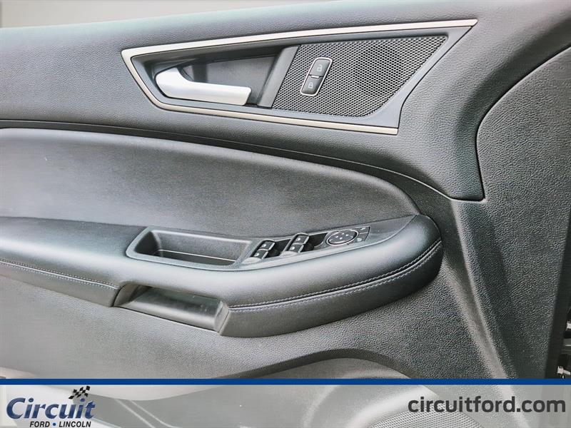 ford Edge 2022 - 12