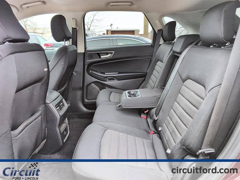 ford Edge 2022 - 18