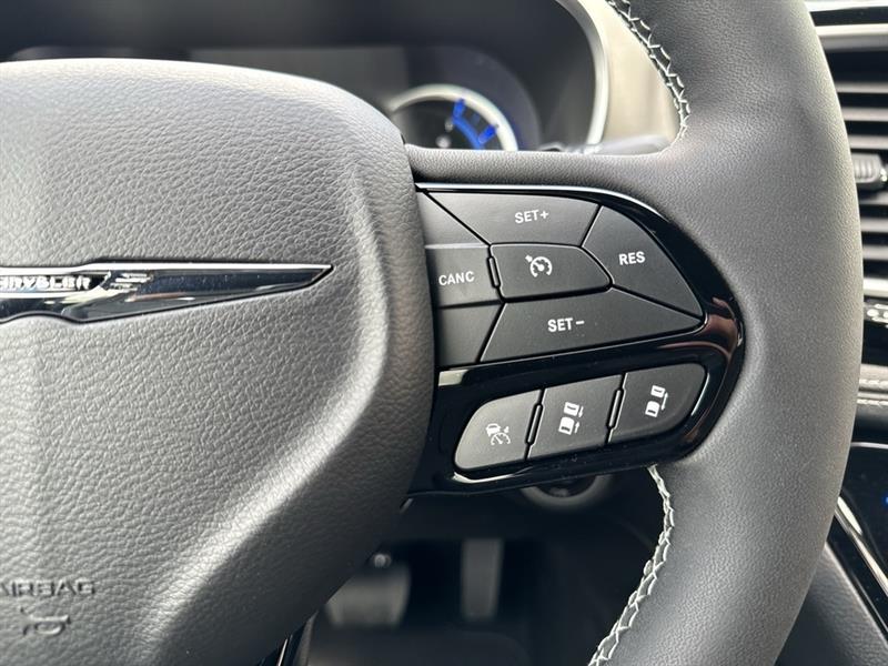 chrysler Pacifica Hybrid 2024 - 14