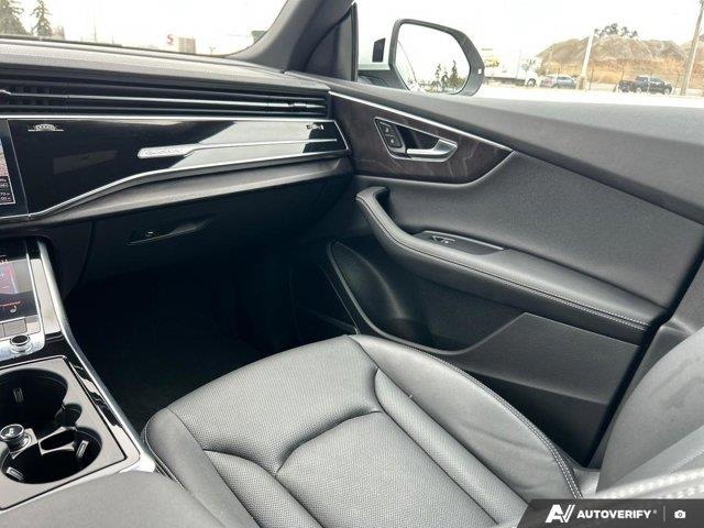 audi Q8 2025 - 28