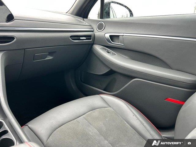 hyundai Sonata 2022 - 28