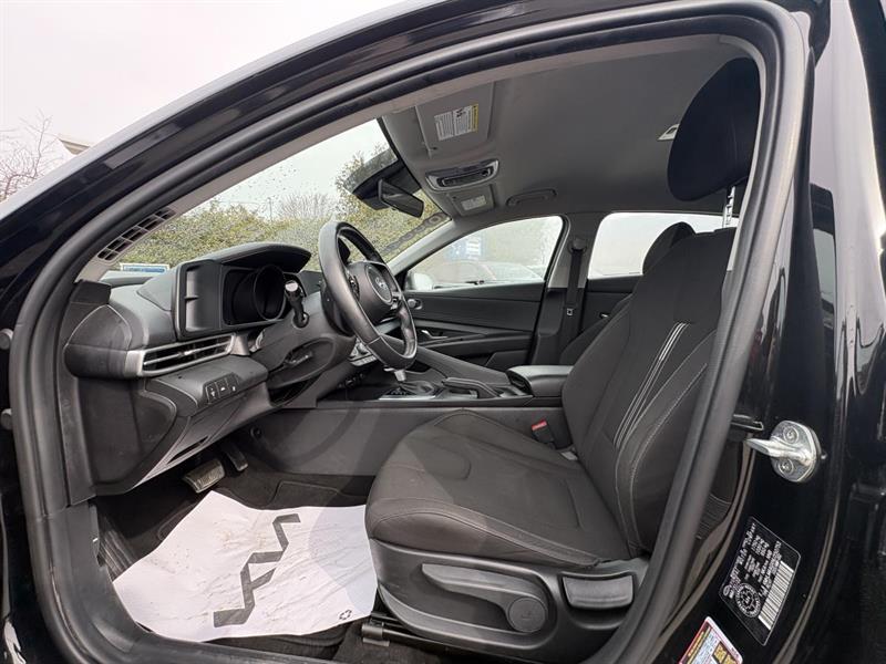 hyundai Elantra 2022 - 10