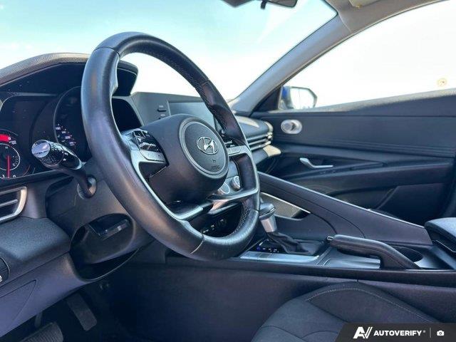 hyundai Elantra 2022 - 16