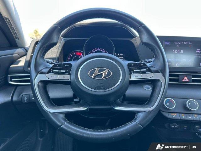 hyundai Elantra 2022 - 17