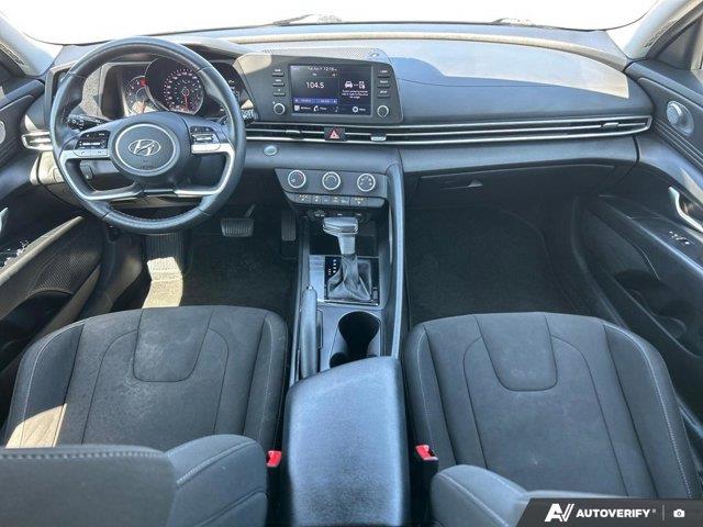 hyundai Elantra 2022 - 27